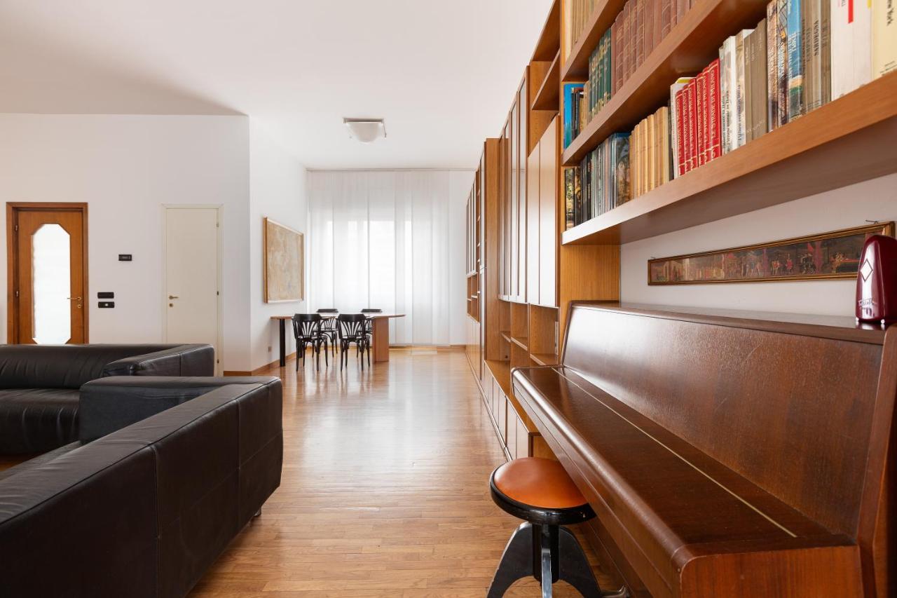 Ca' Stellini - Comoda Casa Indipendente Con Parcheggio Privato Milán Exterior foto